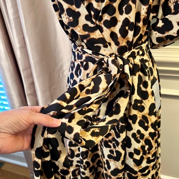 $138 NWT Eliza J. Leopard Cheetah Print Faux Wrap Midi Dress Size 10 - Picture 8 of 10